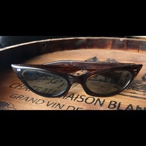 Vintage Cool-Ray Polaroid Cat’s Eye